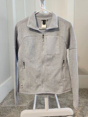 The North Face Circular Design Full‑Zip Fleece Jacket – Women’s XS – Light Gray